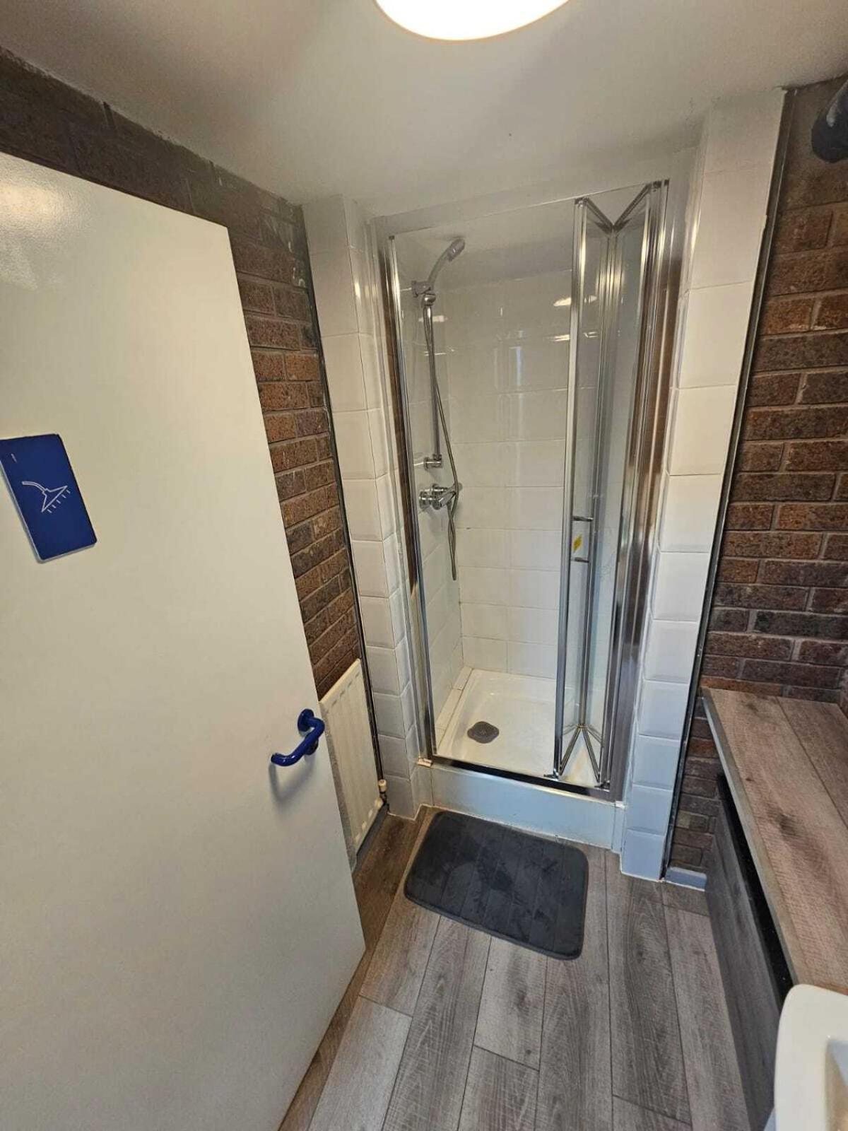 ברייטון Queens Place - Rooms מראה חיצוני תמונה